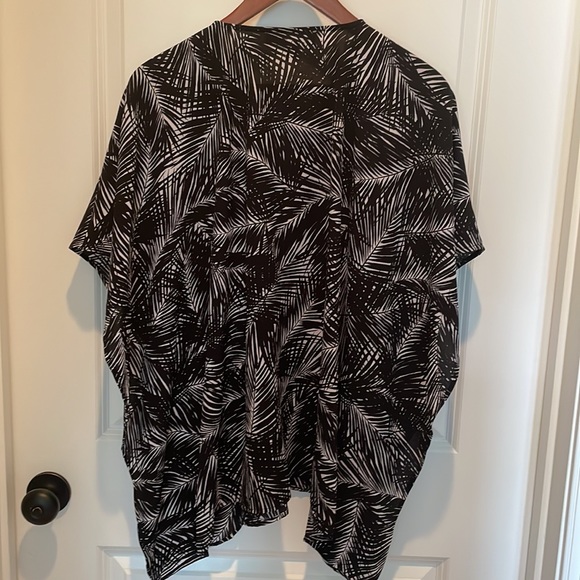 Michael Michael Kors NWOT Blouse - Picture 5 of 8